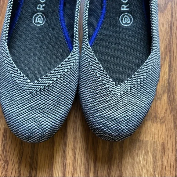 Women's Rothy's The Flat Shoes. Size 8 - Picture 4 of 9